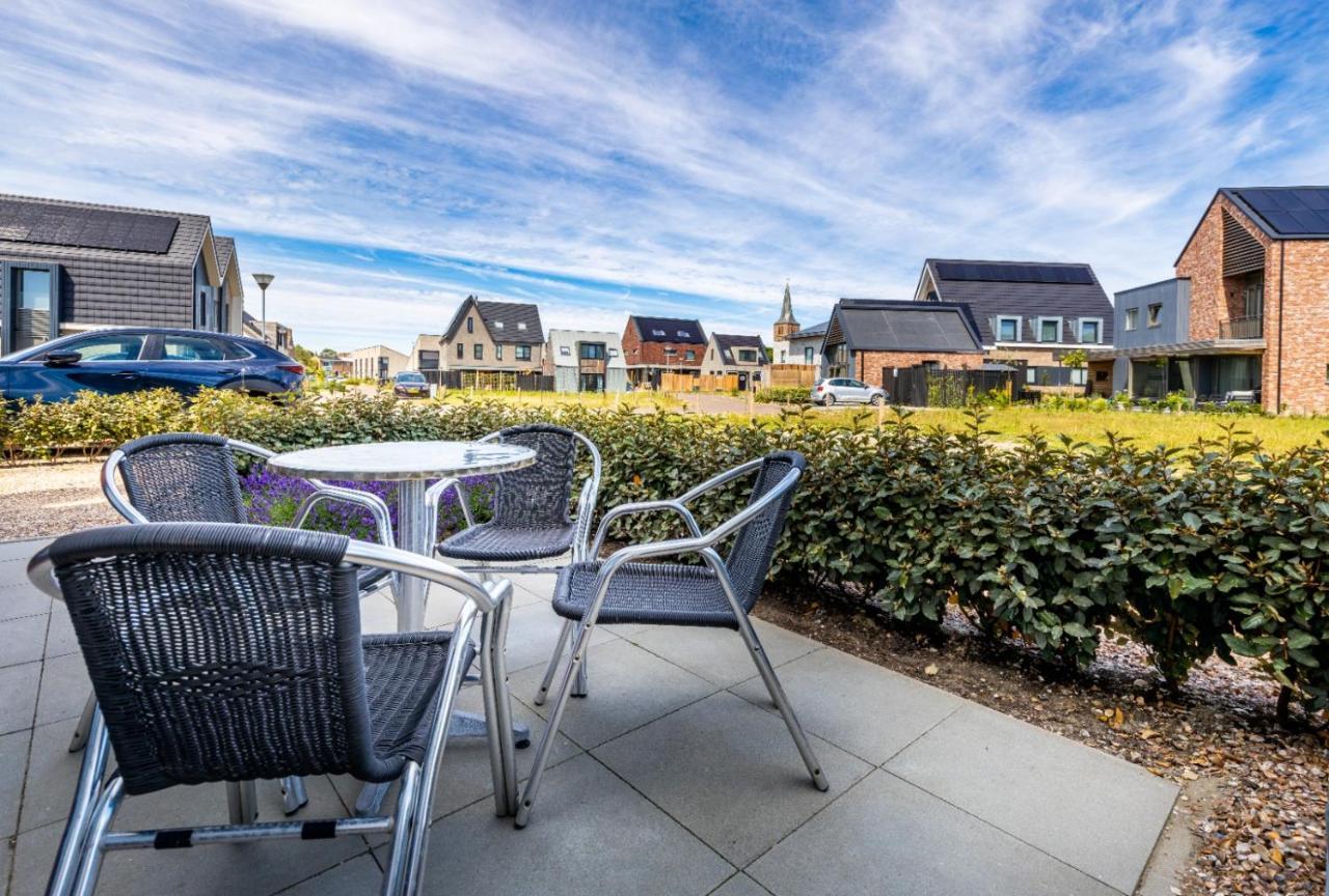 Roosjesweg 2 Gastenkamer Met Parkeerplaats En Terras Eg