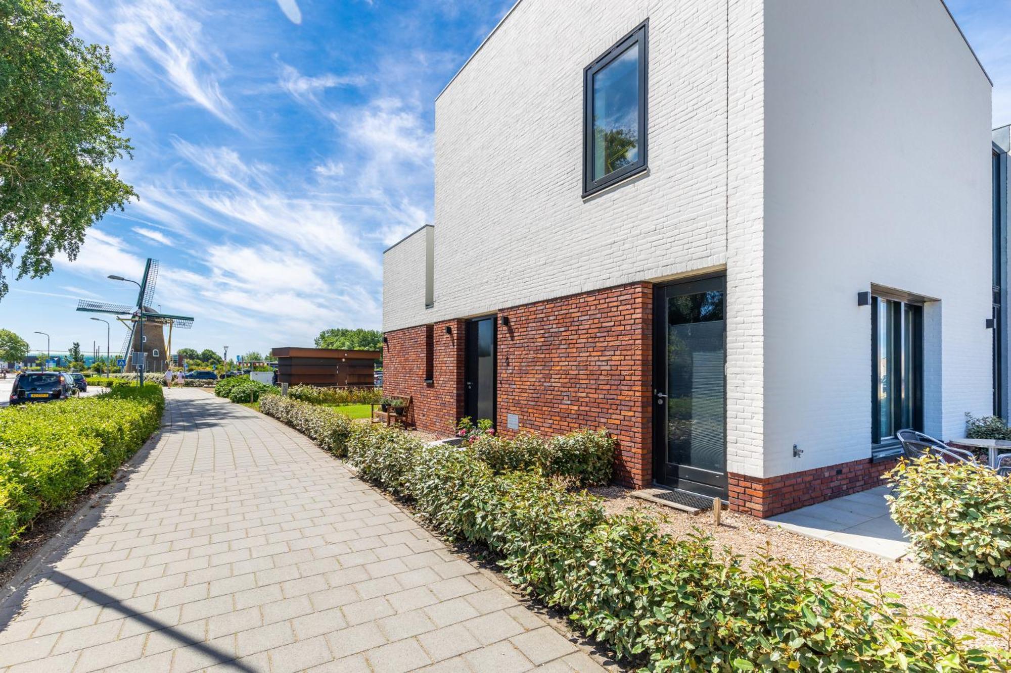 Gasthof Roosjesweg 2 Gastenkamer Met Parkeerplaats En Terras Eg *
